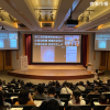 你凝視閱讀，閱讀就凝視你